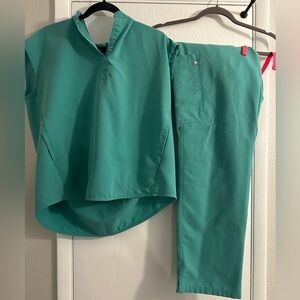 Figs Surgical Green Technical Collection Top